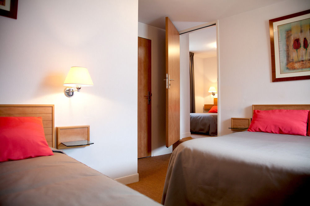 Les Voyageurs Hotel Saint-Renan Exterior photo